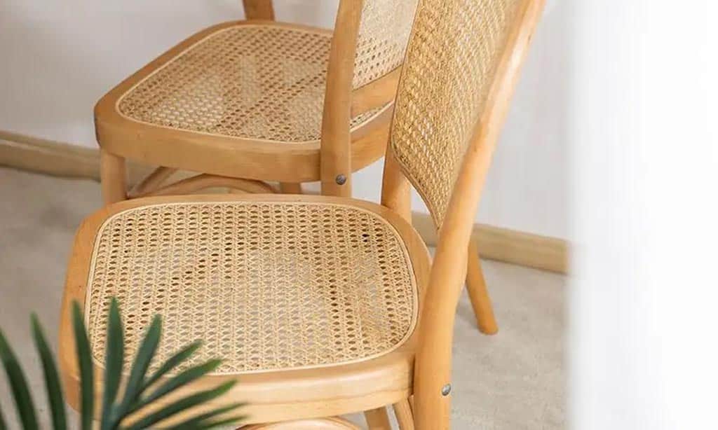 Silla Retro de madera maciza.